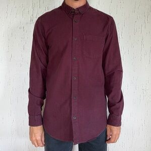 Your Neighbors Men’s Long Sleeve Button Down Shirt Medium Burgundy